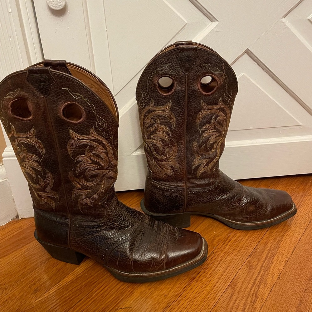 Justin Boots Leather cowboy boots - style 2523